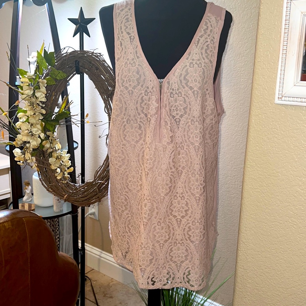 Very pretty lace pink tank blouse